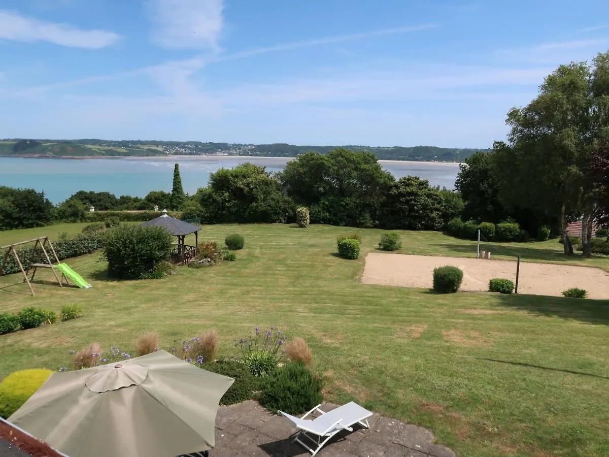 Holiday Home Ker Svea - Png101 By Interhome Plestin-les-Greves